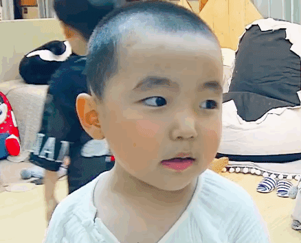 小手牵小狗青克乐gif表情包